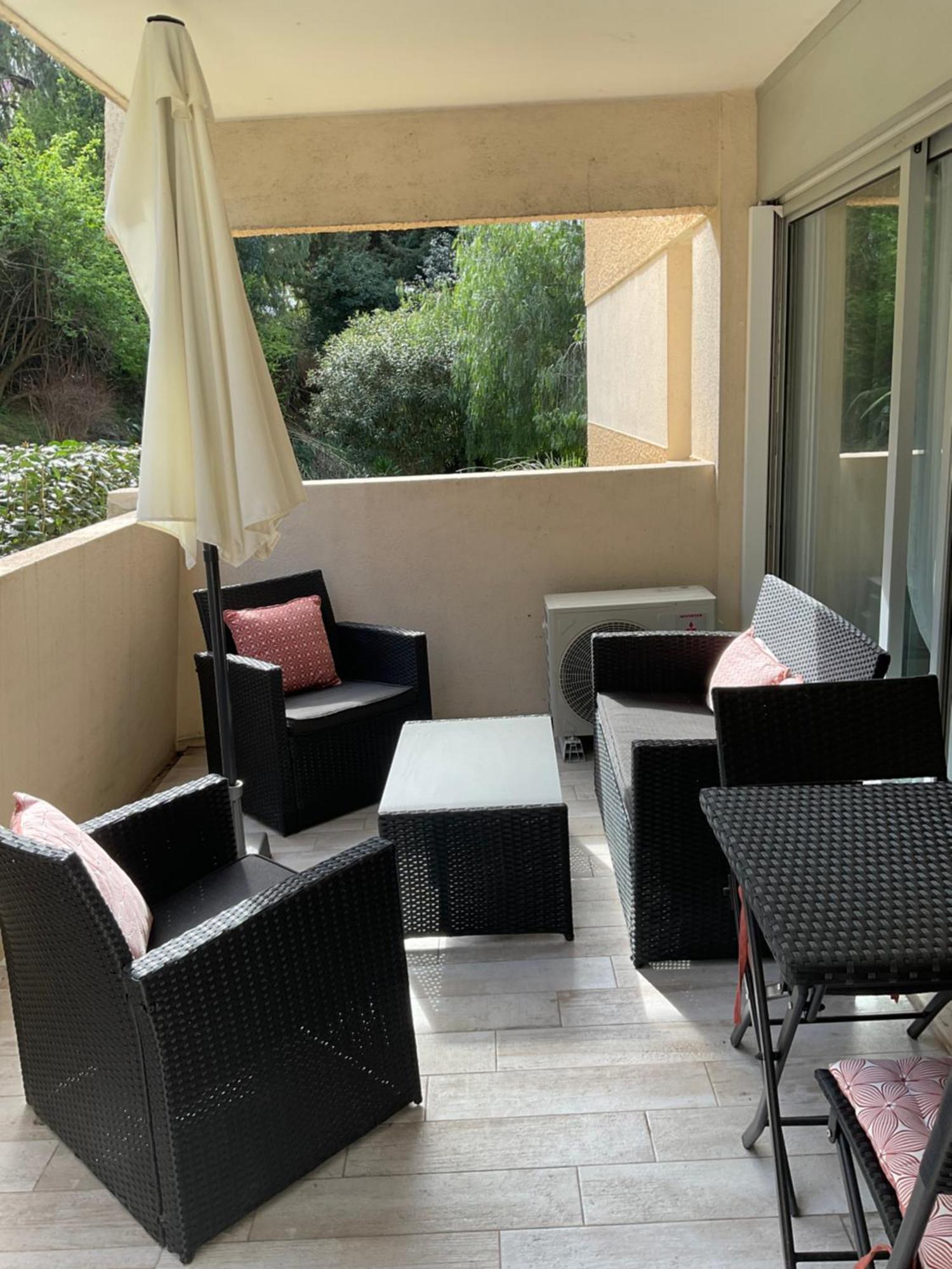 Appartement Coin Nuit Terrasse Parking Clim